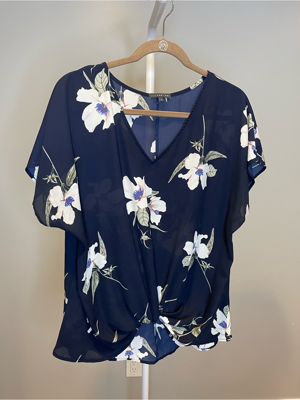 West Kei Navy Floral V-Neck Twist Front Blouse